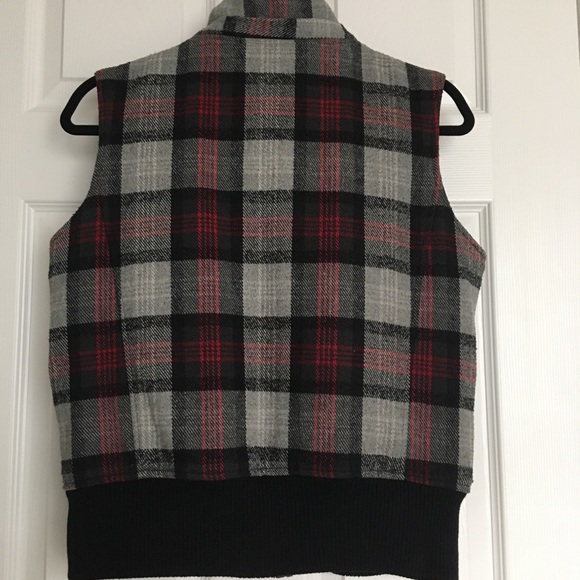 Urban Heritage medium limited edition vest - Picture 10 of 14